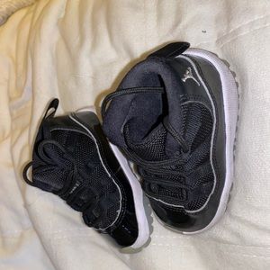 Toddler shoes Size 4c